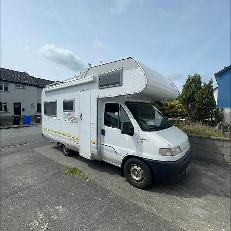 The Cosy Camper At Rockfield Park Hotell Galway Exteriör bild
