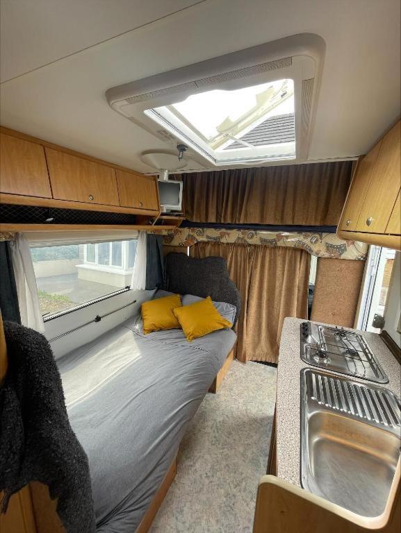 The Cosy Camper At Rockfield Park Hotell Galway Exteriör bild